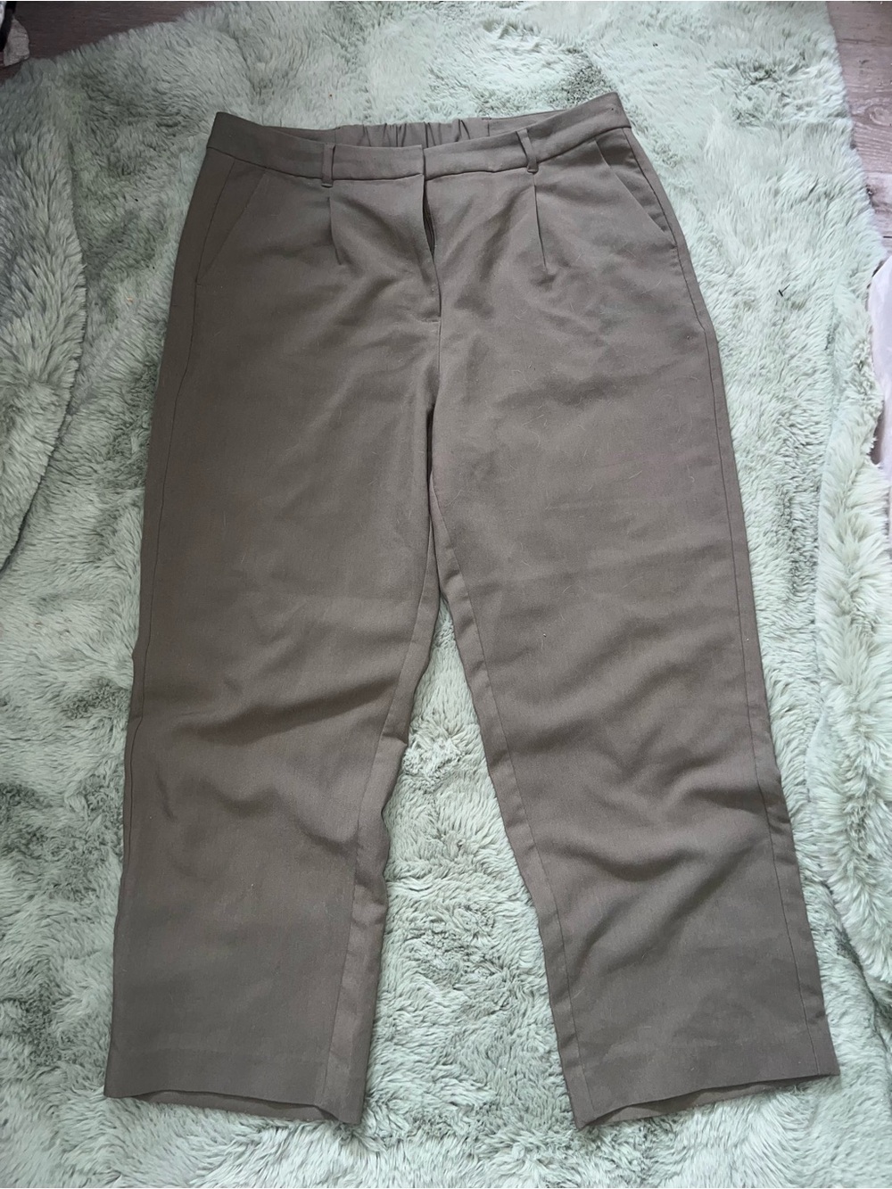 Old Navy Taylor Wide Leg Trouser in Olive Taupe
